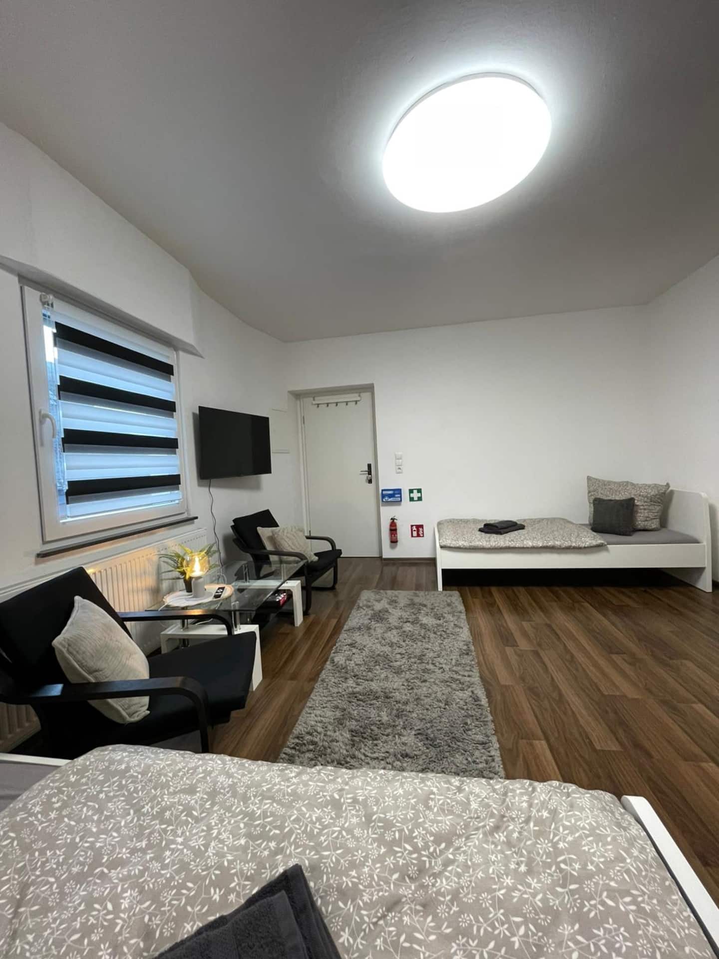 Schlafzimmer Bild 5