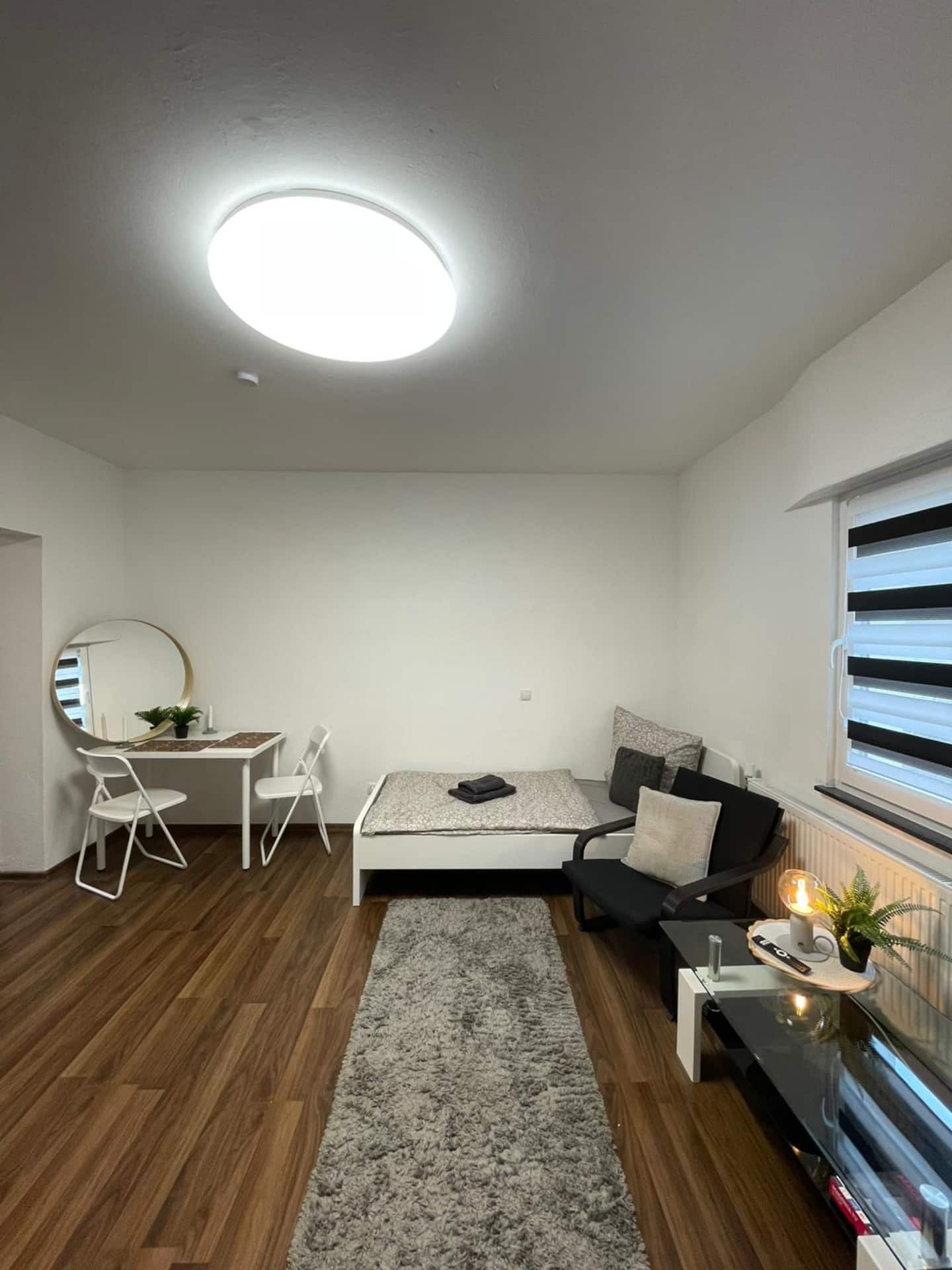 Schlafzimmer Bild 7