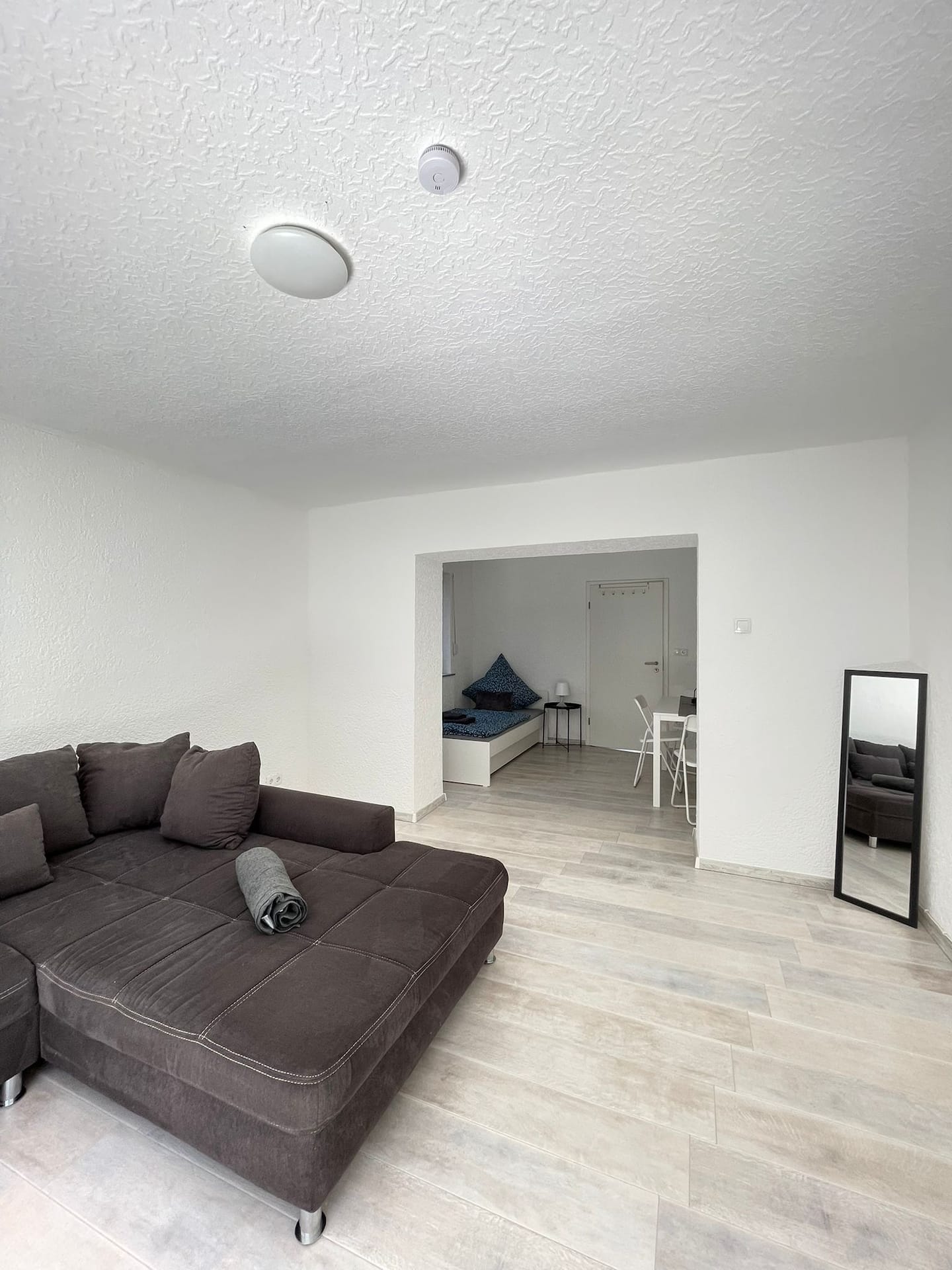 Wohnzimmer Bild 1